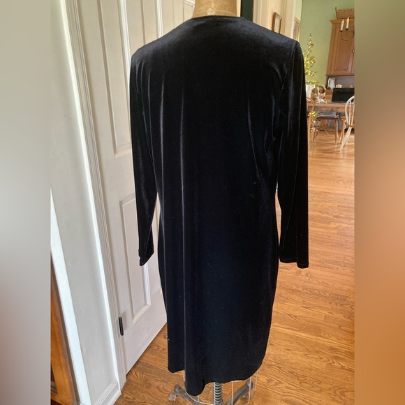 DKNY Velvet Stretch Duster Cardigan MED APPROX 41” long buttons Like new - Picture 3 of 8